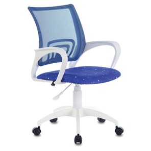 Кресло офисное Brabix Fly MG-396W (с подлокотниками, пластик белый, сетка, темно-синее с рисунком "Space") 532405 в Тамбове